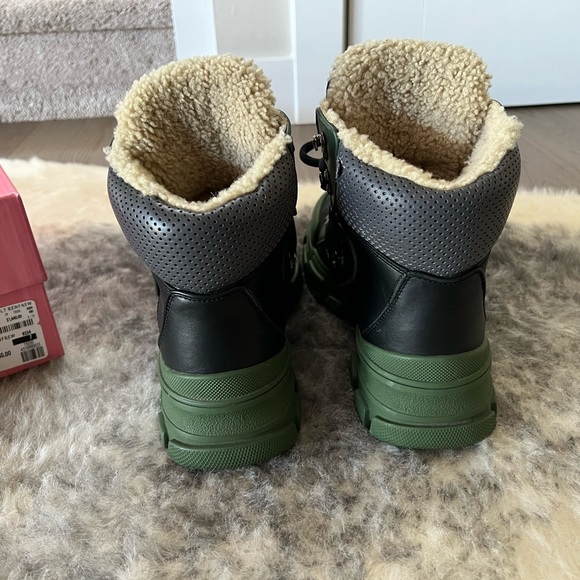 GUCCI Flashtrek Wool-Lined Leather High-Top Boots | Full Set - Picture 5 of 13
